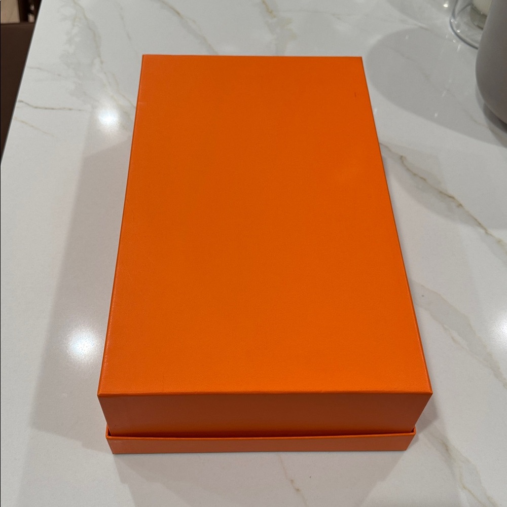 Hermes empty box w/ string (xmas version) - image 4
